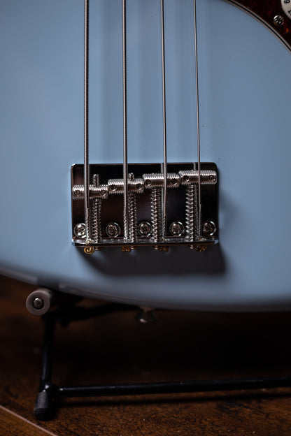 Fender Gold Foil Jazz Bass 4-string Bass Guitar - Sonic Blue