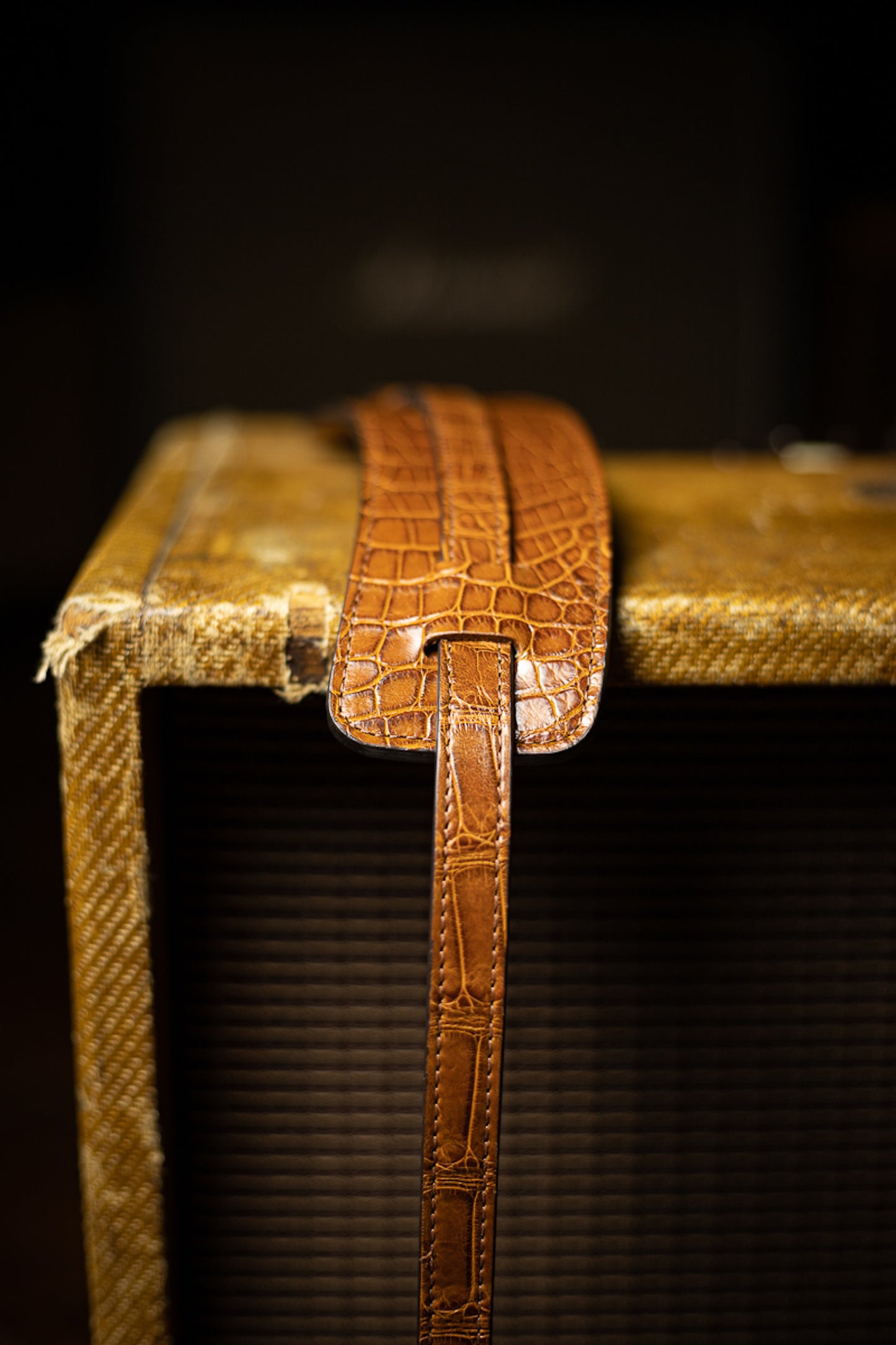 Laurence Kenyon Vintage Guitar Strap in Whiskey North American Alligator