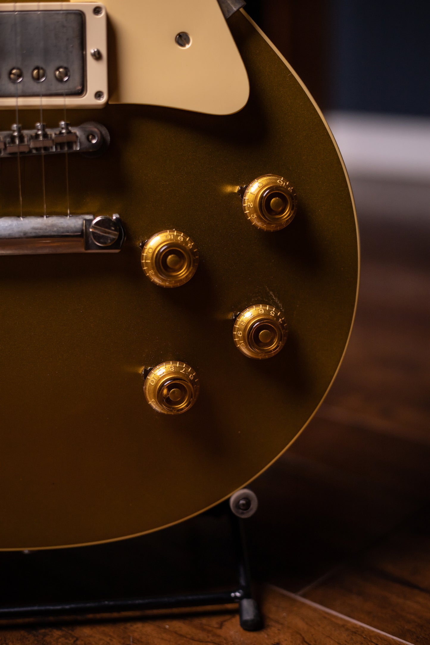 Gibson Custom Shop 1957 Les Paul Goldtop Reissue Electric Guitar - Double GoldGibson Custom Shop 1957 Les Paul Goldtop Reissue Electric Guitar - Double Gold