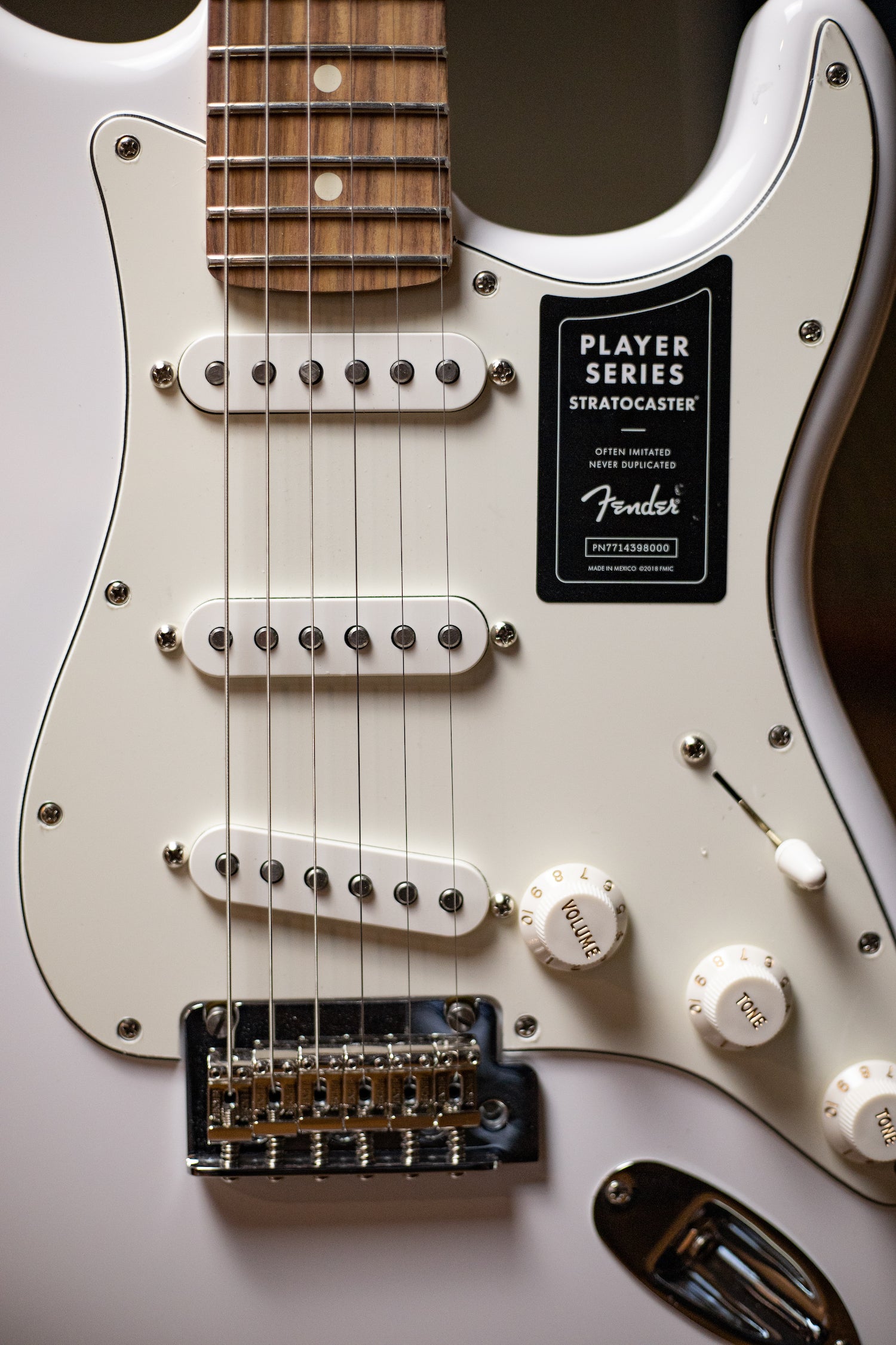Fender Player Stratocaster Electric Guitar - Polar White