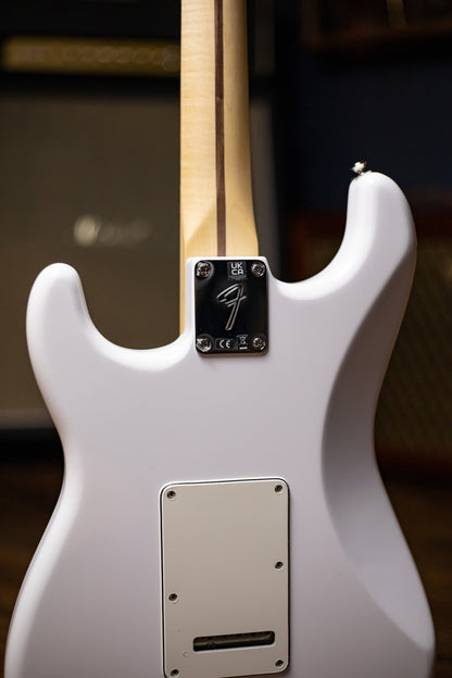 Fender Player Stratocaster Electric Guitar - Polar White