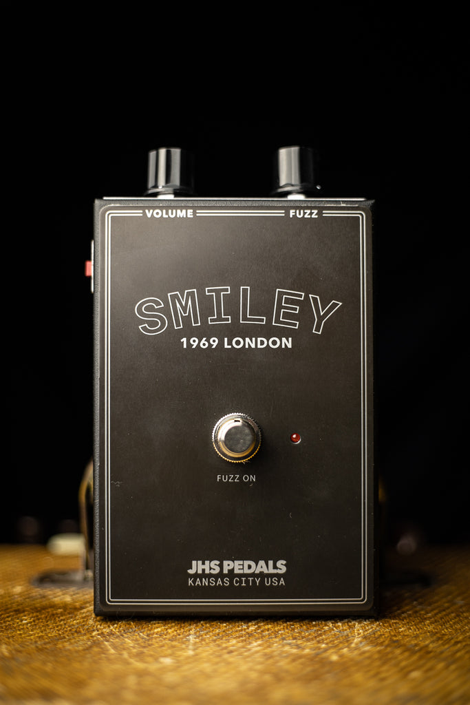 JHS Legends of Fuzz SMILEY Inspired by First-Era Silicon Model Arbiter Pedal