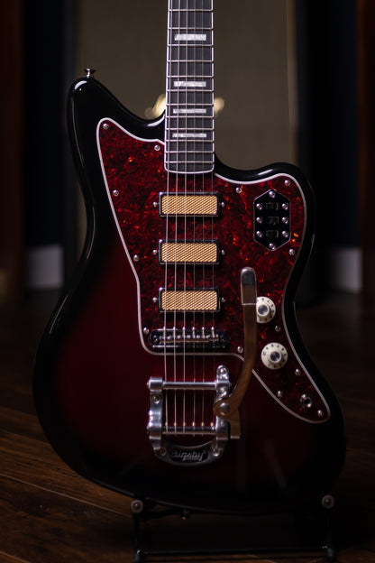 Fender Gold Foil Jazzmaster Electric Guitar - Candy Apple Burst