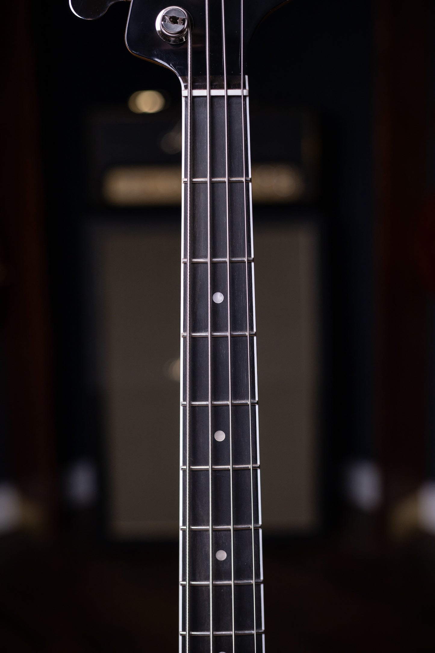 Fender Gold Foil Jazz Bass 4-string Bass Guitar - 2-Tone Sunburst