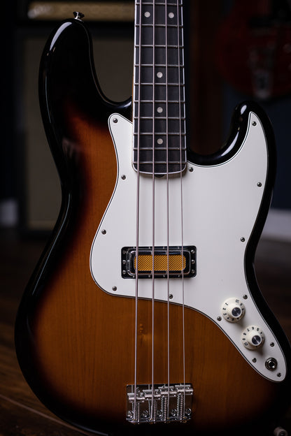Fender Gold Foil Jazz Bass 4-string Bass Guitar - 2-Tone Sunburst