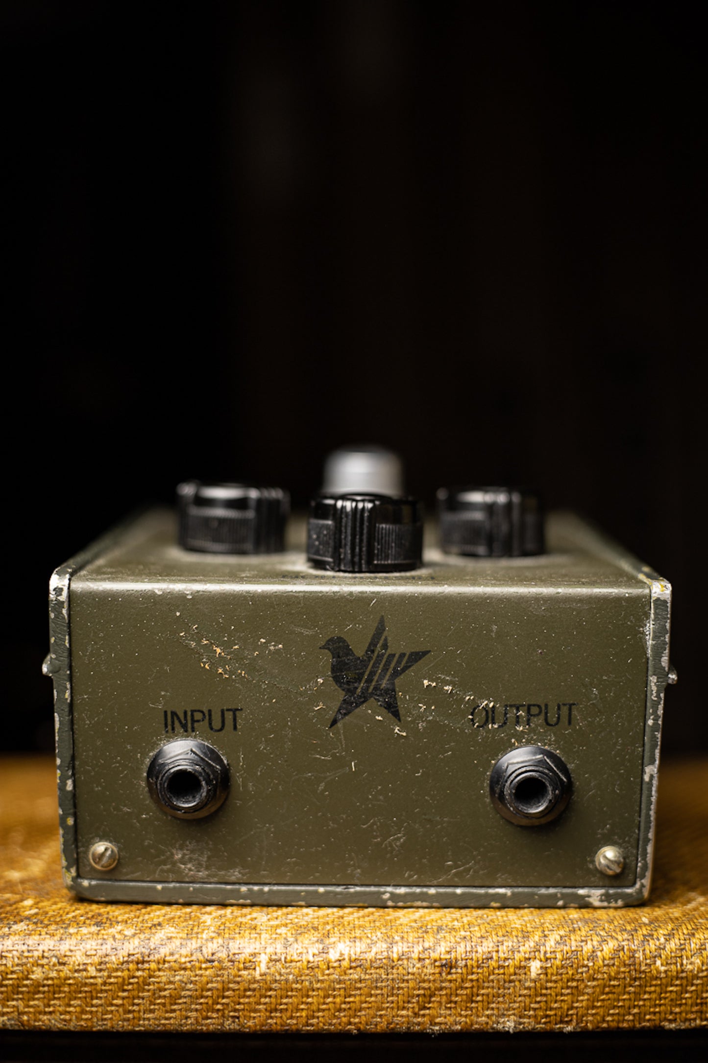 '90s Electro-Harmonix / Sovtek Big Muff Pi V7 "Green Russian" Fuzz Pedal In / Out