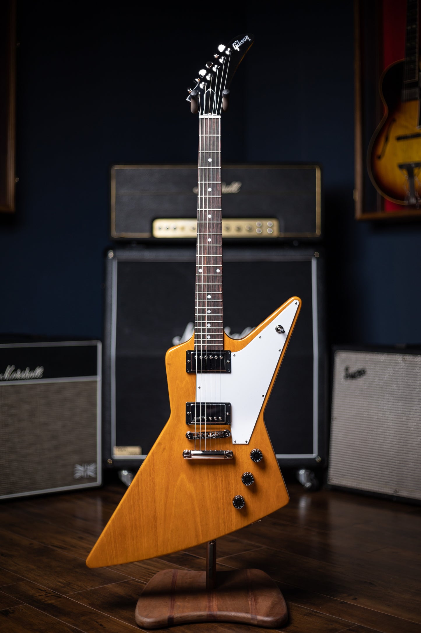 Gibson Explorer Electric Guitar - Antique Natural
