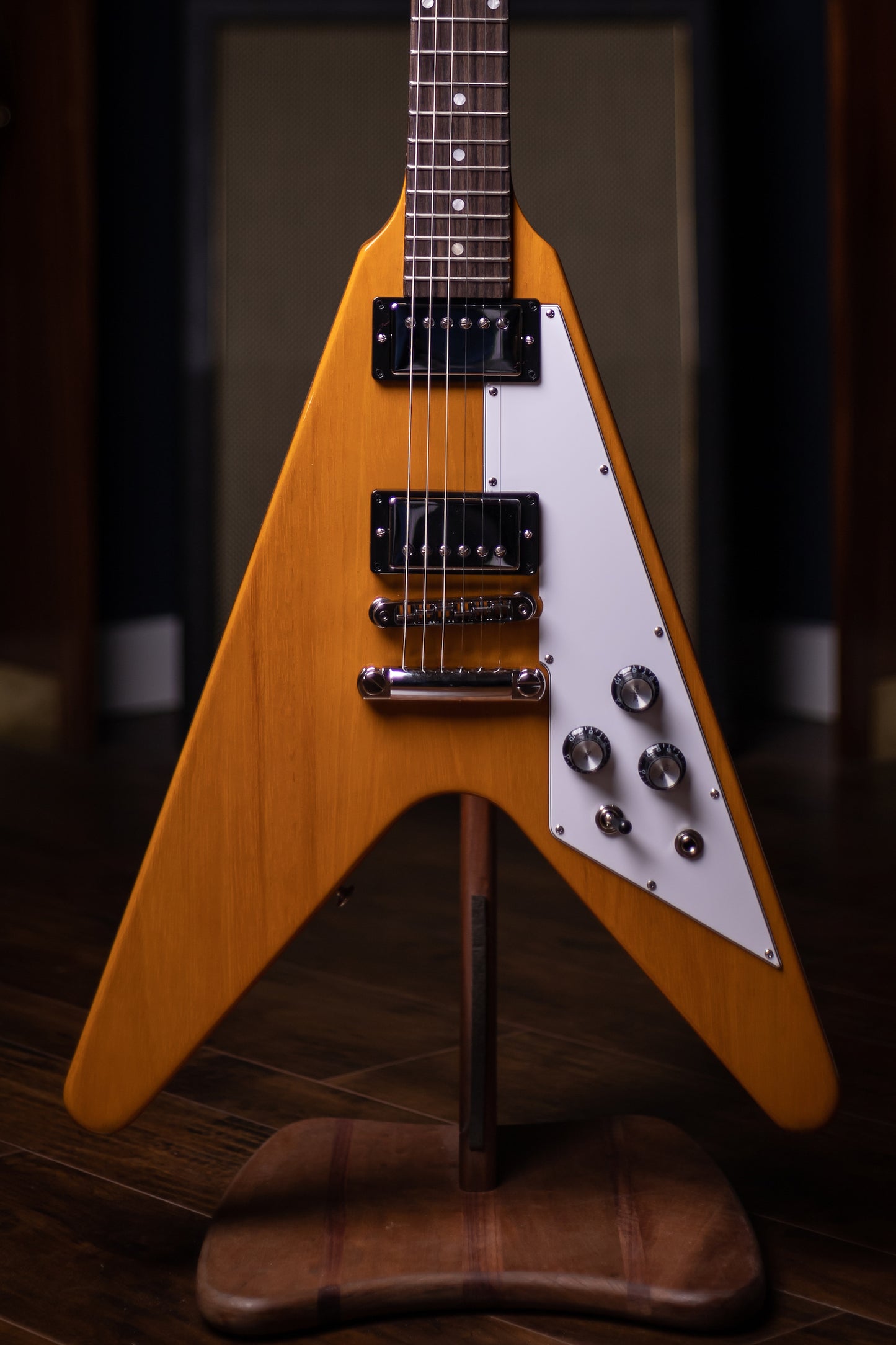 Gibson Flying V Electric Guitar - Antique Natural