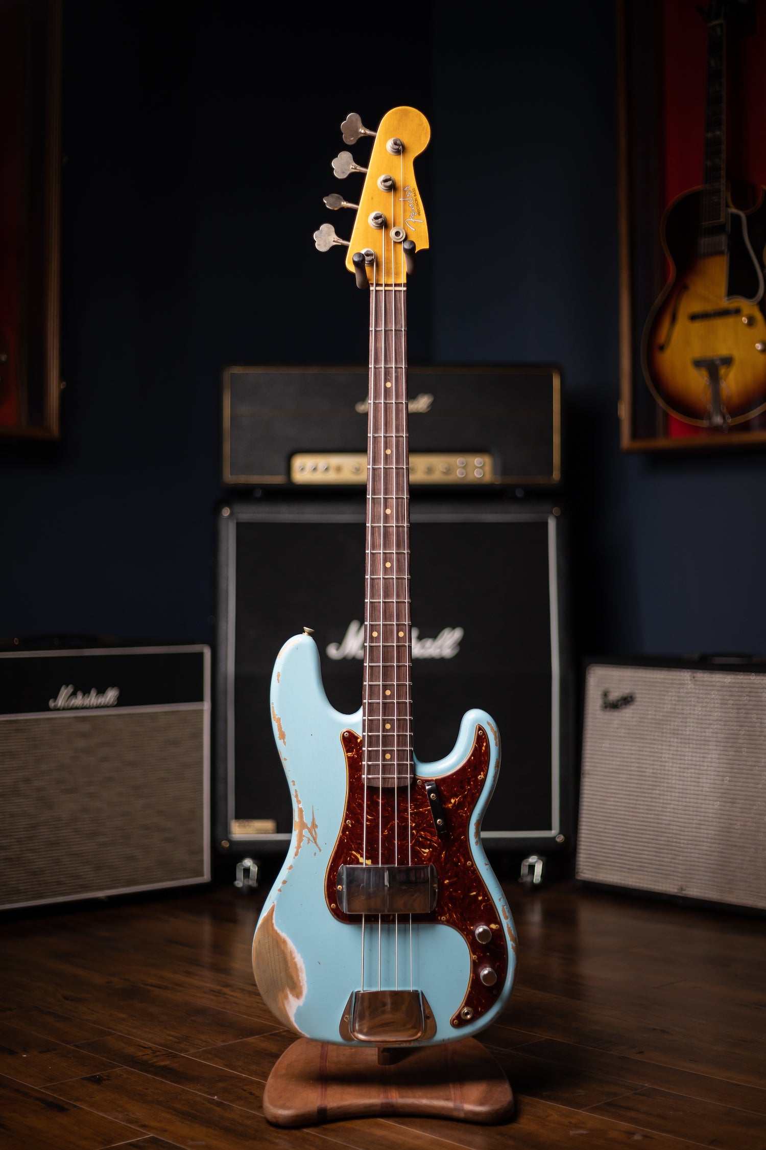 P-Bass　Grace　Relic　Shop　LTD　Fender　Blue　Heavy　Walt　Aged　Custom　–　Vintage　'63　Daphne