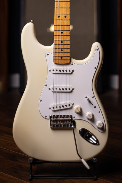 1997 Fender Jimi Hendrix Voodoo Stratocaster Electric Guitar - Vintage White