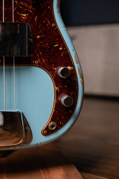 Fender Custom Shop LTD '63 P-Bass Heavy Relic  - Aged Daphne Blue