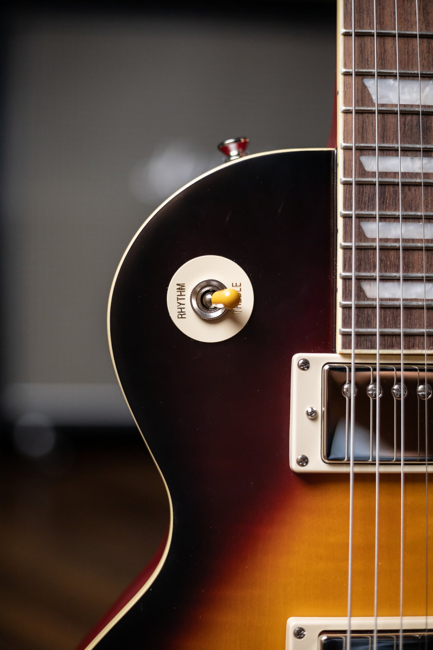 Epiphone 1959 Les Paul 60th Anniversary Plus Outfit Electric Guitar - Aged Dark Burst