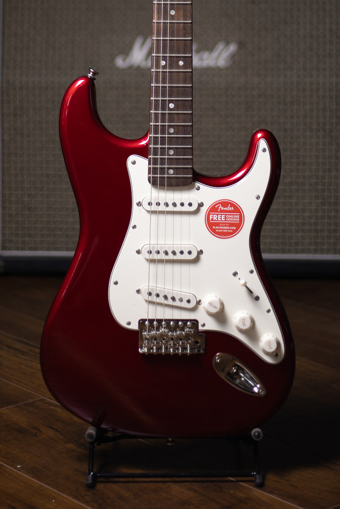 Squier Classic Vibe '60s Stratocaster Electric Guitar - Candy Apple Red