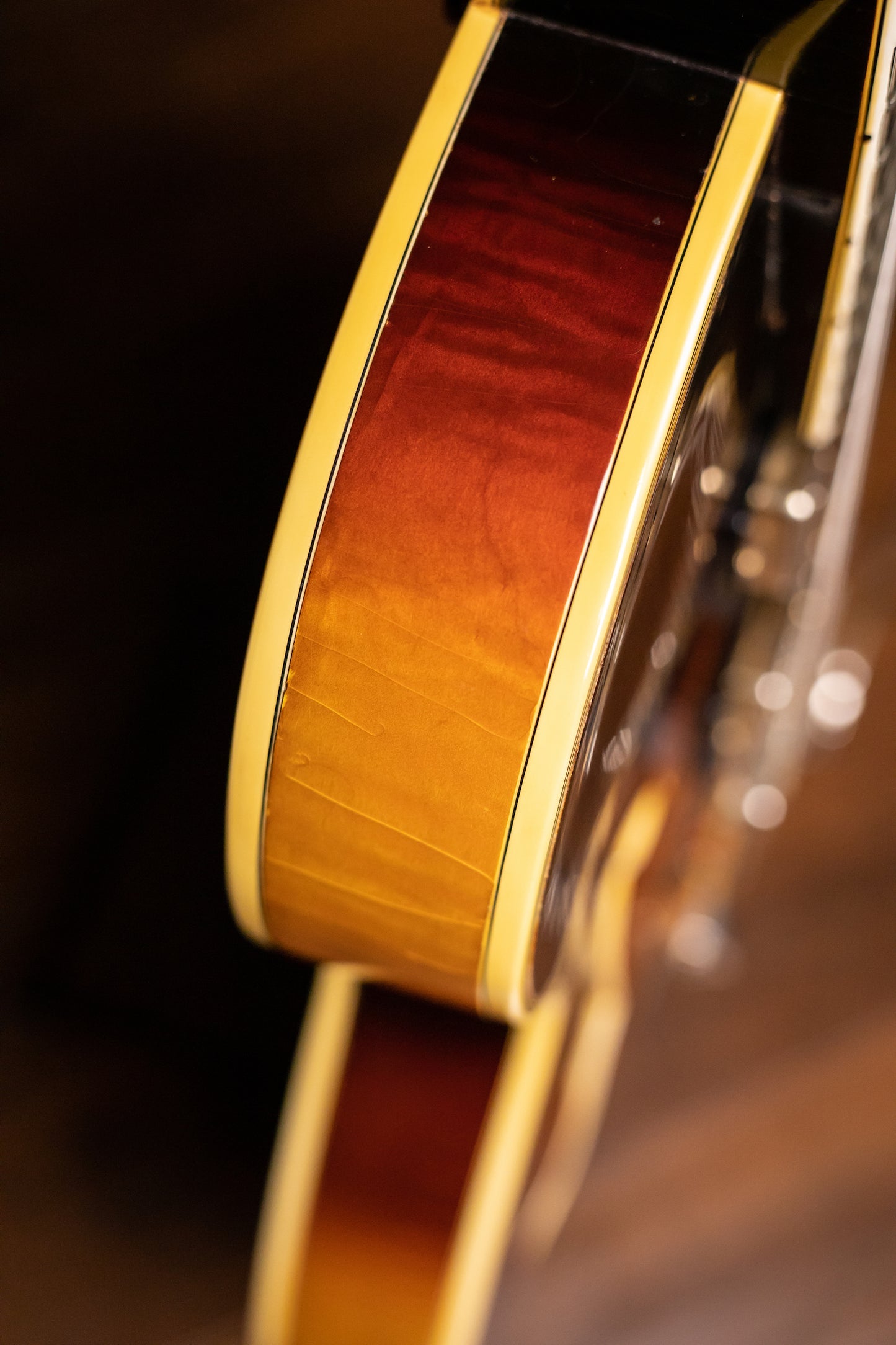 1962 Gibson Byrdland Stereo Electric Guitar - Sunburst