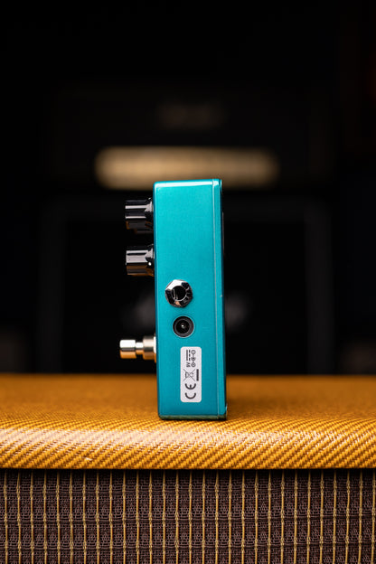 Used MXR Bass Chorus Deluxe M83 Pedal