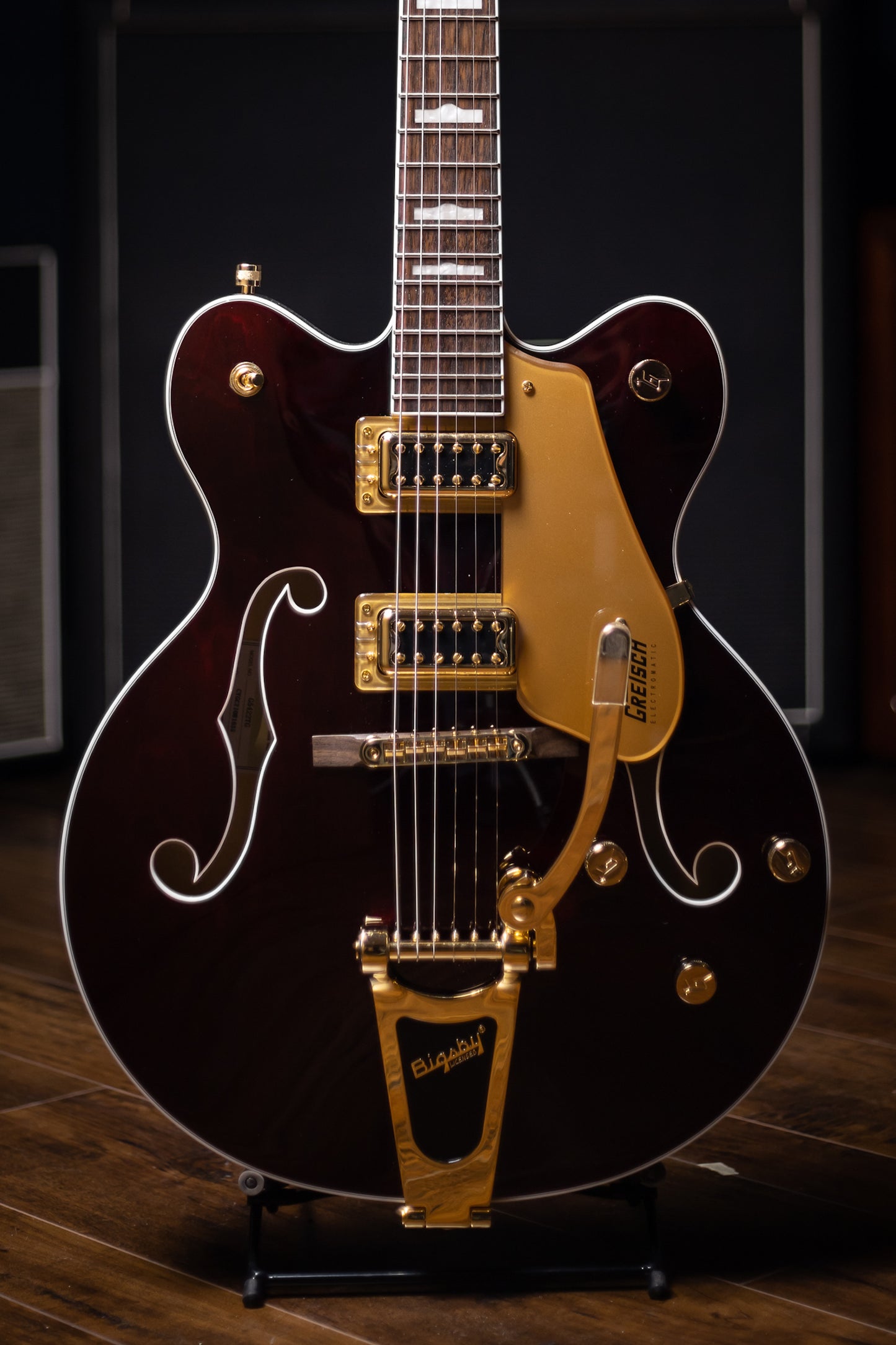 Gretsch G5422TG Electromatic Classic Hollow Body Double-Cut with Bigsby and Gold Hardware - Walnut Stain