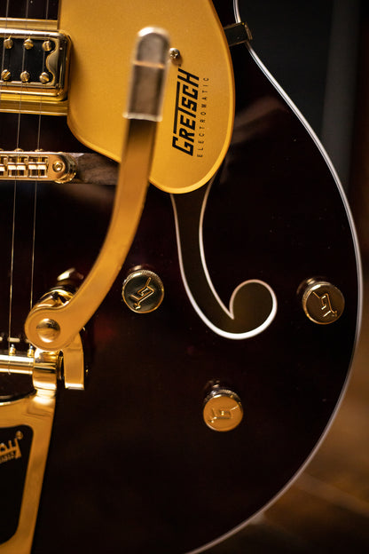 Gretsch G5422TG Electromatic Classic Hollow Body Double-Cut with Bigsby and Gold Hardware - Walnut Stain