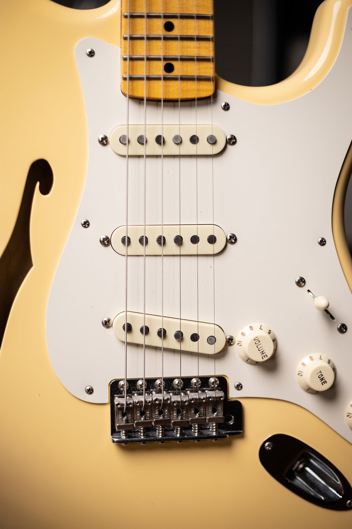 2018 Fender Eric Johnson Signature Thinline Stratocaster Electric Guitar - Vintage White