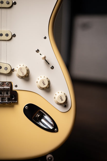 2018 Fender Eric Johnson Signature Thinline Stratocaster Electric Guitar - Vintage White