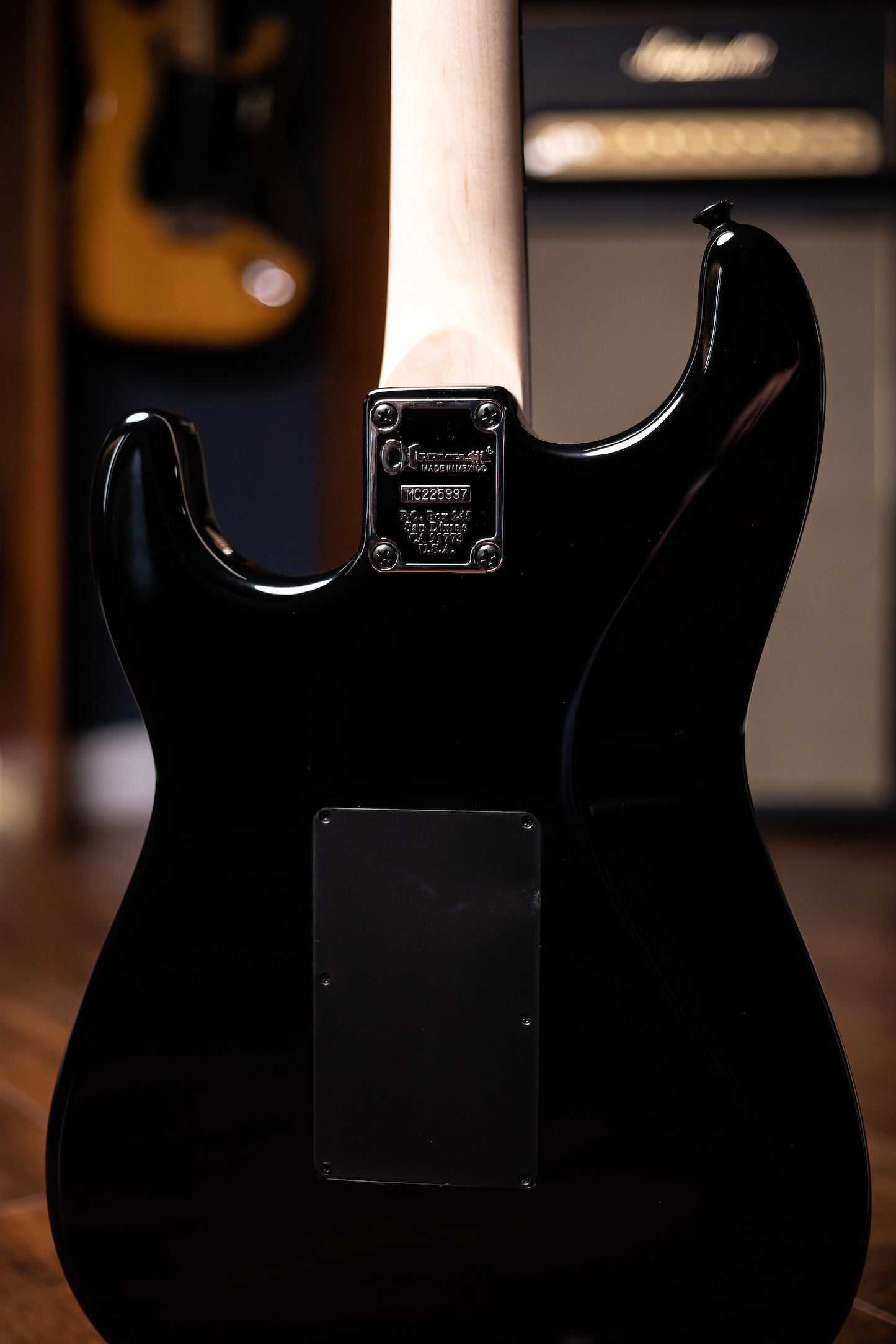 Charvel Pro-Mod So-Cal Style 1 HH Electric Guitar Floyd Rose - Three-Tone Sunburst