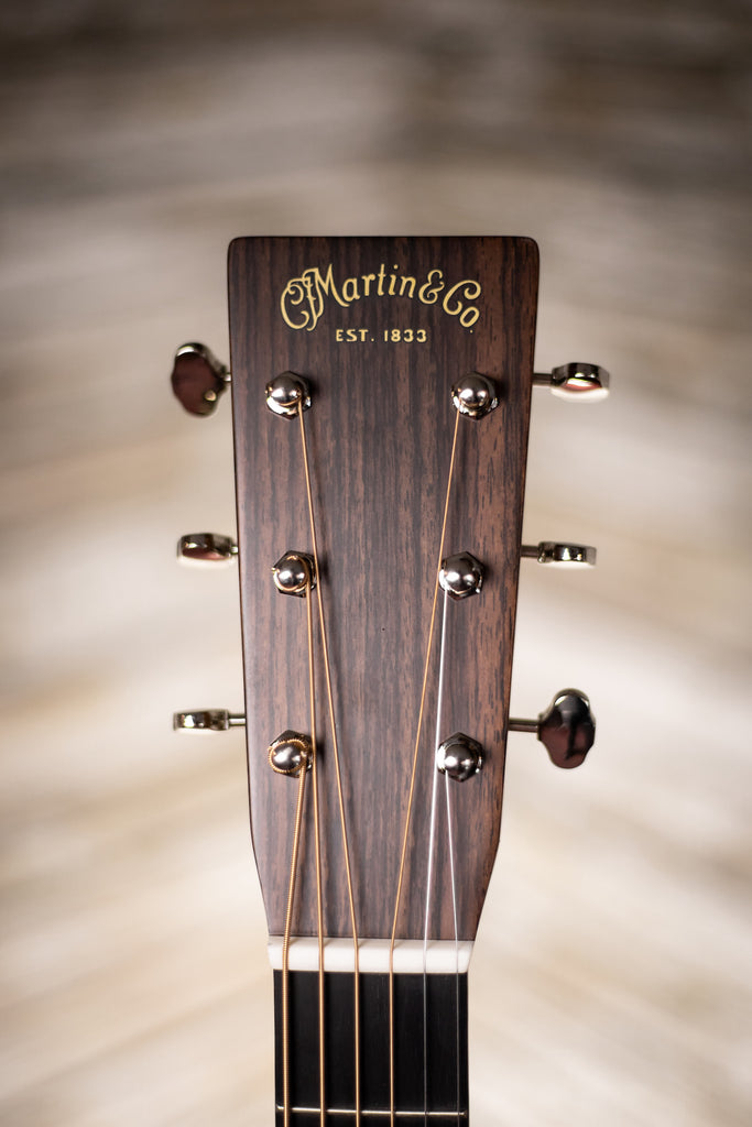 Martin D-28 2017 Acoustic Guitar - Natural