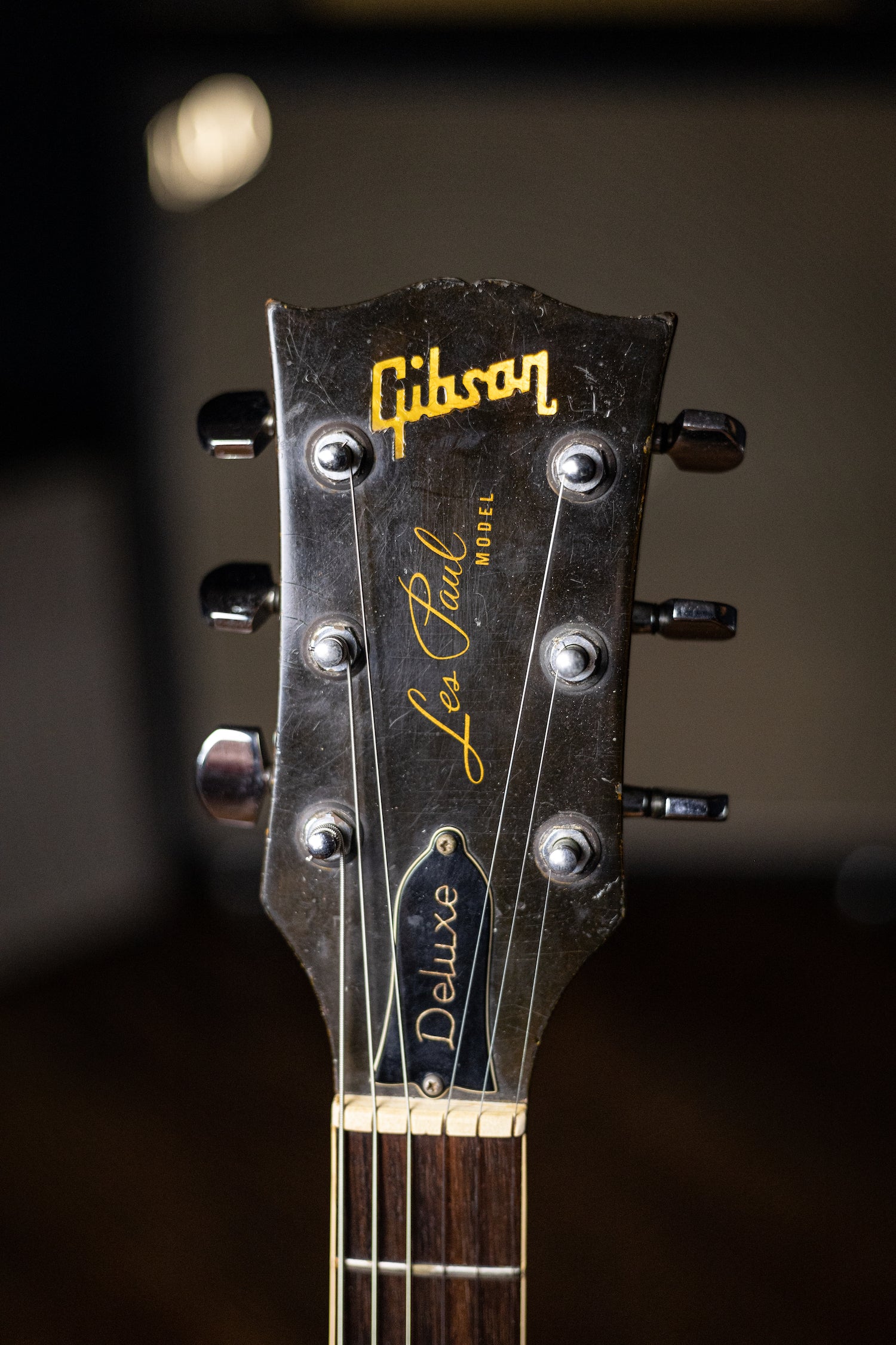 1973 Gibson Les Paul Deluxe Electric Guitar - Goldtop