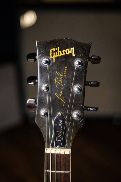 1973 Gibson Les Paul Deluxe Electric Guitar - Goldtop
