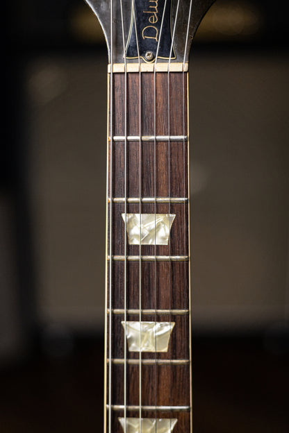 1973 Gibson Les Paul Deluxe Electric Guitar - Goldtop