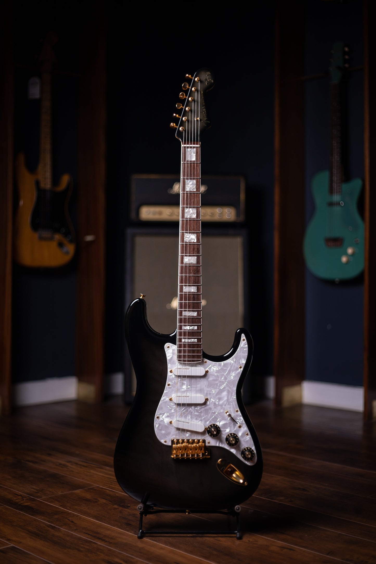 1990's Fender Ventures Model Strat MIJ / Owned by Nokie Edwards Electric Guitar - Black Burst