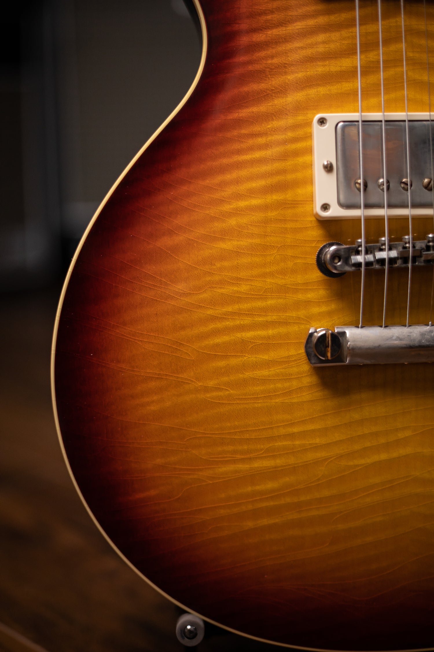 Gibson Custom Shop Murphy Lab 1959 Les Paul Standard Reissue Ultra Light Aged Electric Guitar - Factory Burst