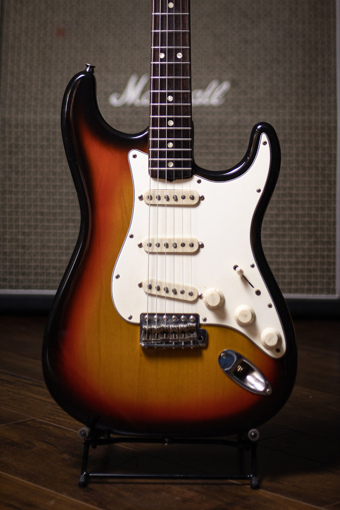 1970 Fender Stratocaster Electric Guitar - Sunburst Front 2
