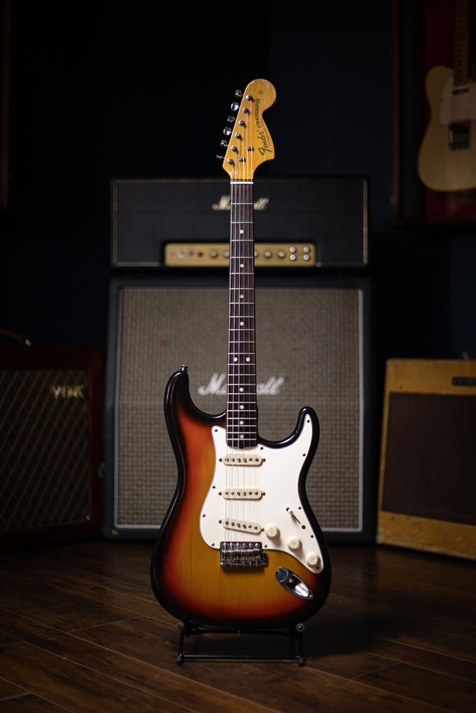 1970 Fender Stratocaster Electric Guitar - Sunburst Front 3