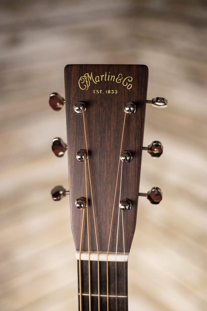 Martin D-28 2017 Acoustic Guitar - Natural