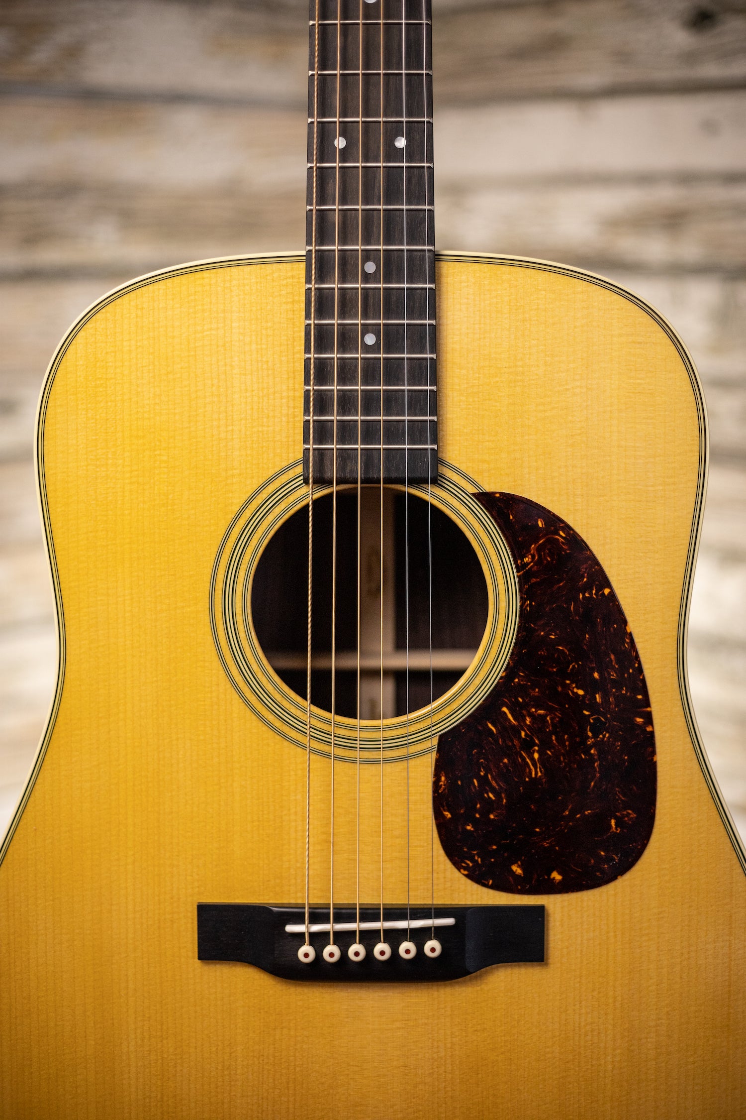 Martin D-28 2017 Acoustic Guitar - Natural
