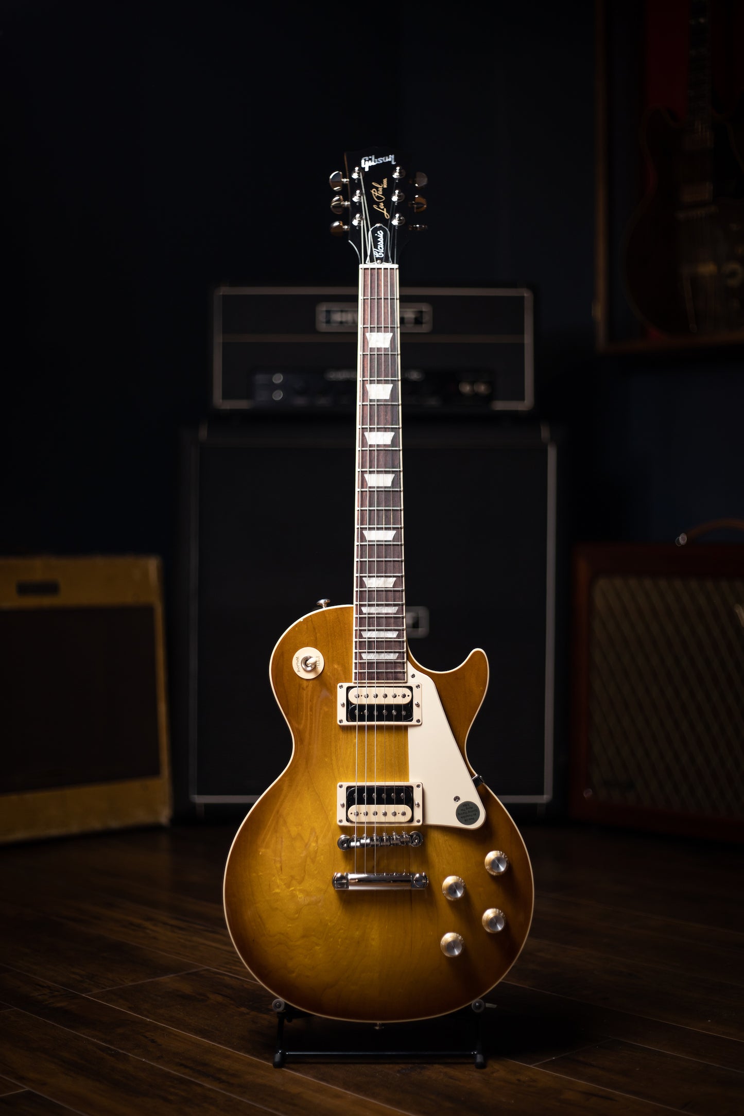 Gibson Les Paul Classic Electric Guitar - Honey Burst