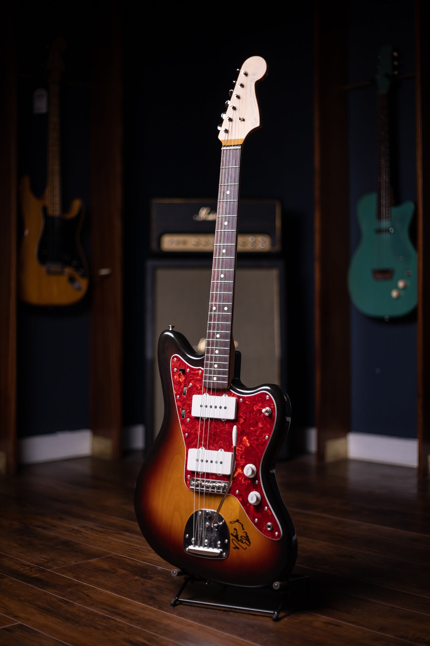 1995 Fender Jazzmaster MIJ Electric Guitar / Signed by Nokie Edwards / Owned by Nokie Edwards - Sunburst