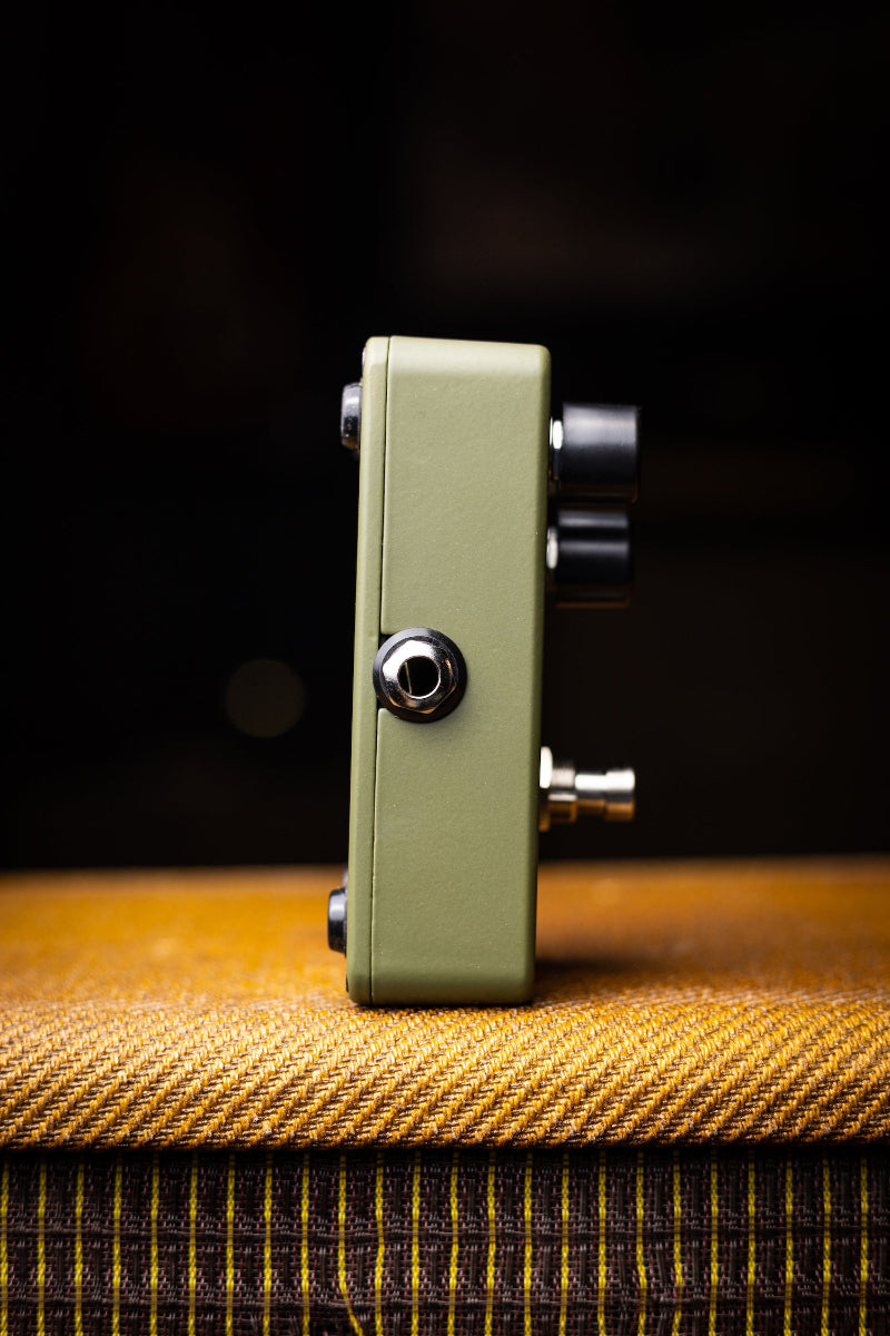 Electro-Harmonix Green Russian Big Muff Pi Fuzz Pedal