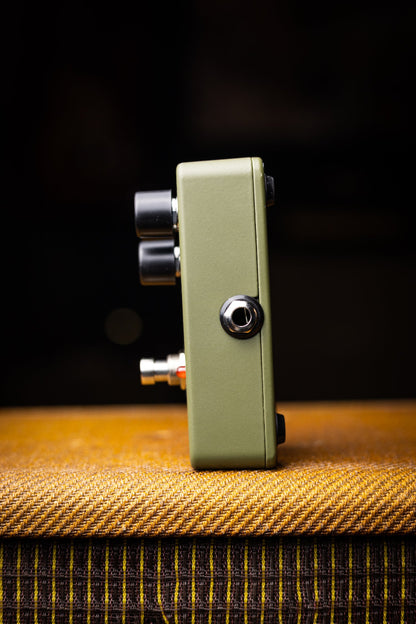 Electro-Harmonix Green Russian Big Muff Pi Fuzz Pedal