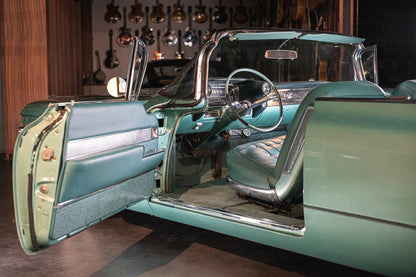 1960 Cadillac El Dorado Biarritz - Inverness Green