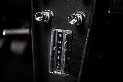1963 Chevrolet Corvette Split Window Coupe - Sebring Silver