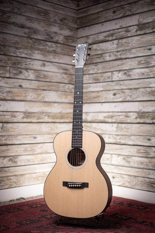 Martin 000Jr-10 Satin Acoustic Guitar - Natural