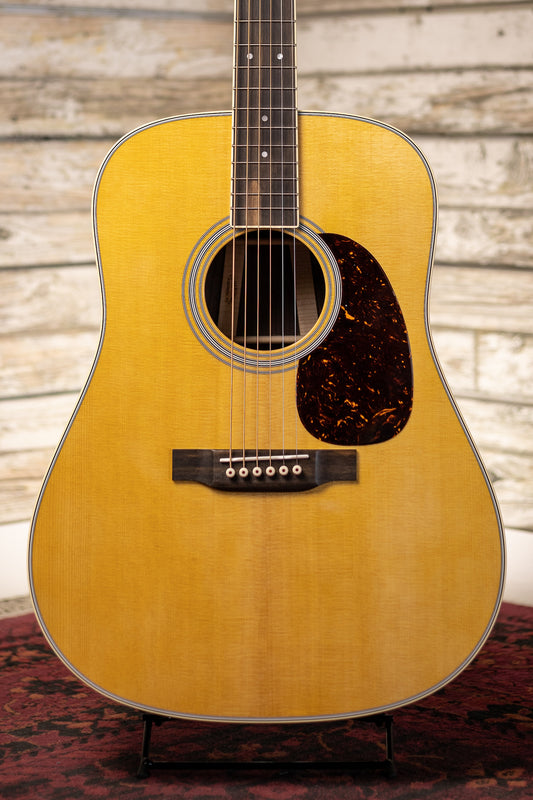 Martin D-35 Dreadnought Acoustic Guitar - Natural