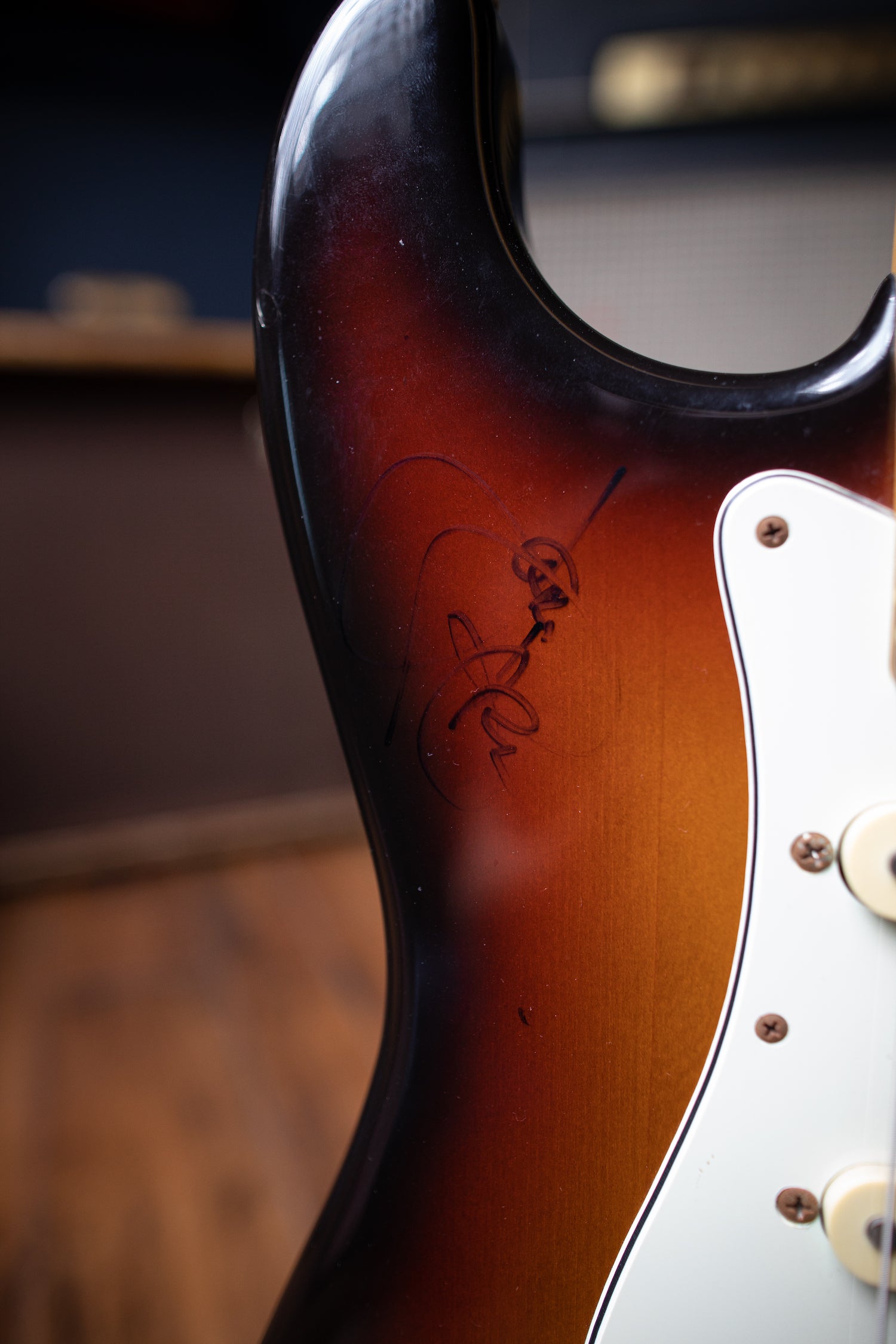 1990’s Fender Stratocaster Electric Guitar [Signed by Cream] - Sunburst - Walt Grace Vintage