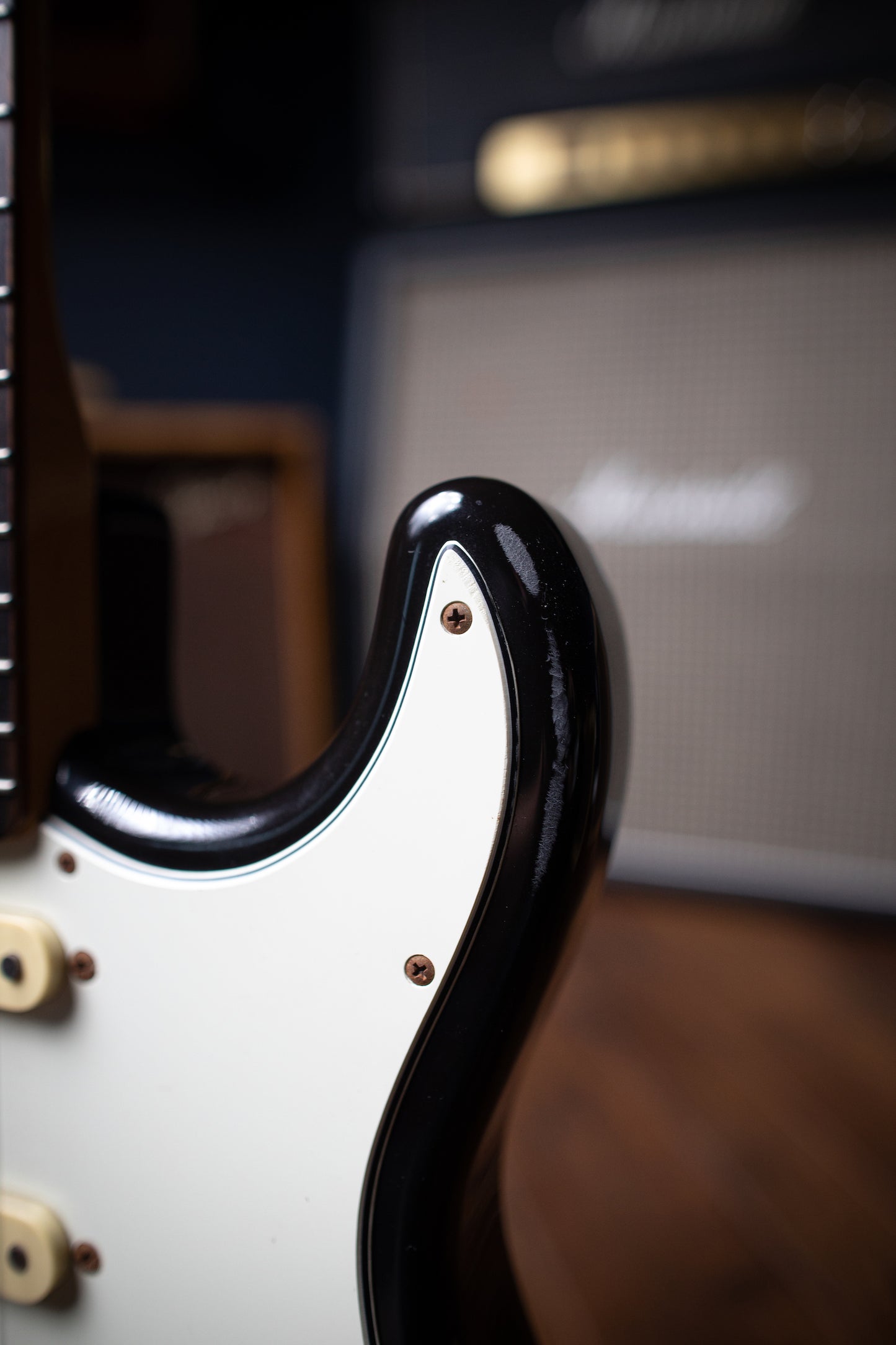 1990’s Fender Stratocaster Electric Guitar [Signed by Cream] - Sunburst - Walt Grace Vintage