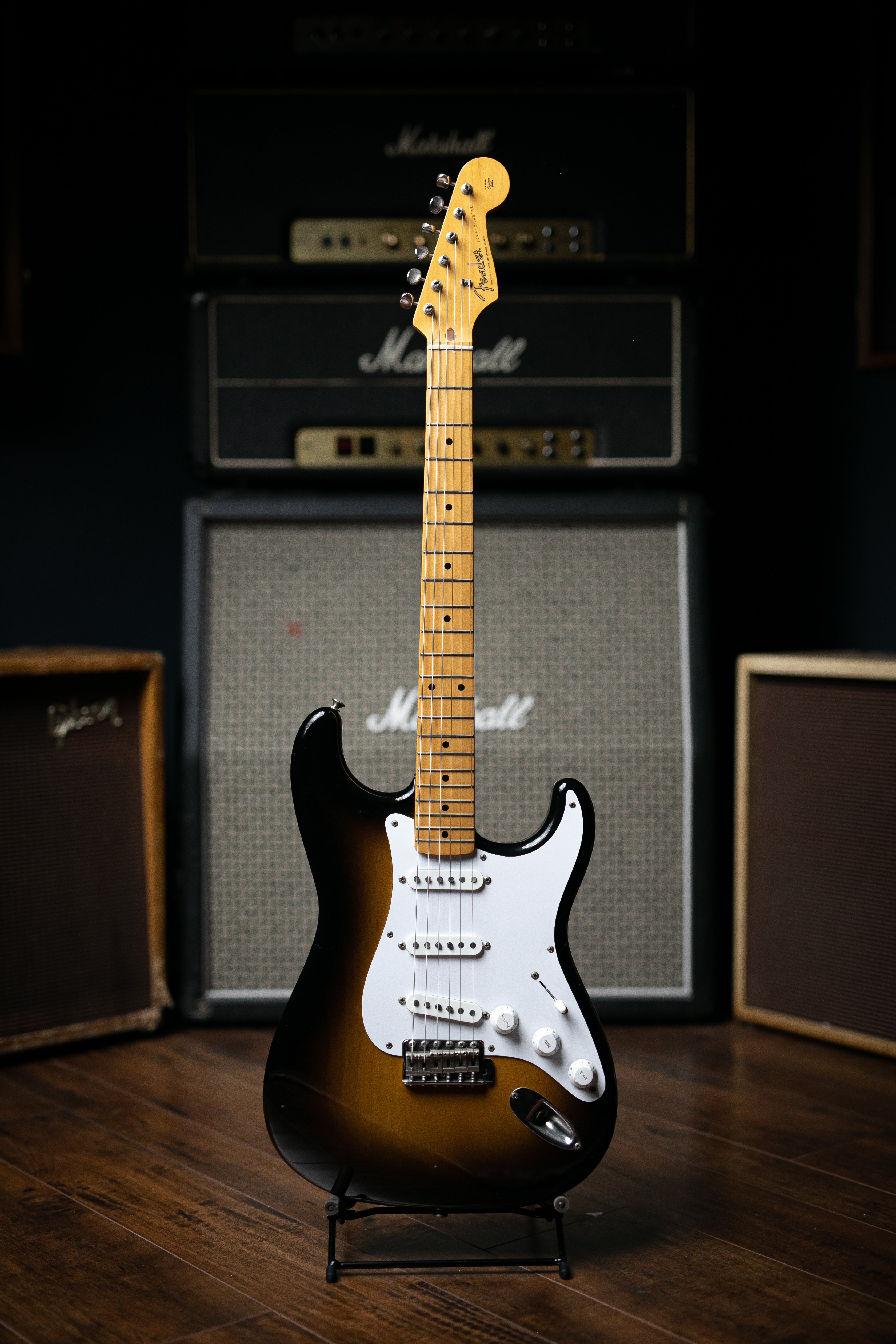 1983 Fender/Squier Stratocaster Electric Guitar - 2 Tone Sunburst ...