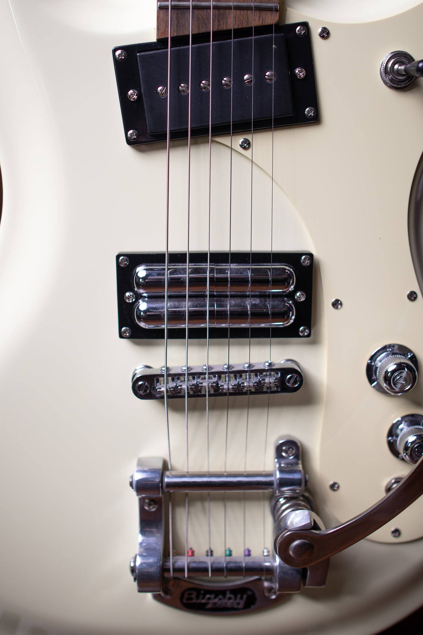 Danelectro '64 Electric Guitar - Cream - Walt Grace Vintage