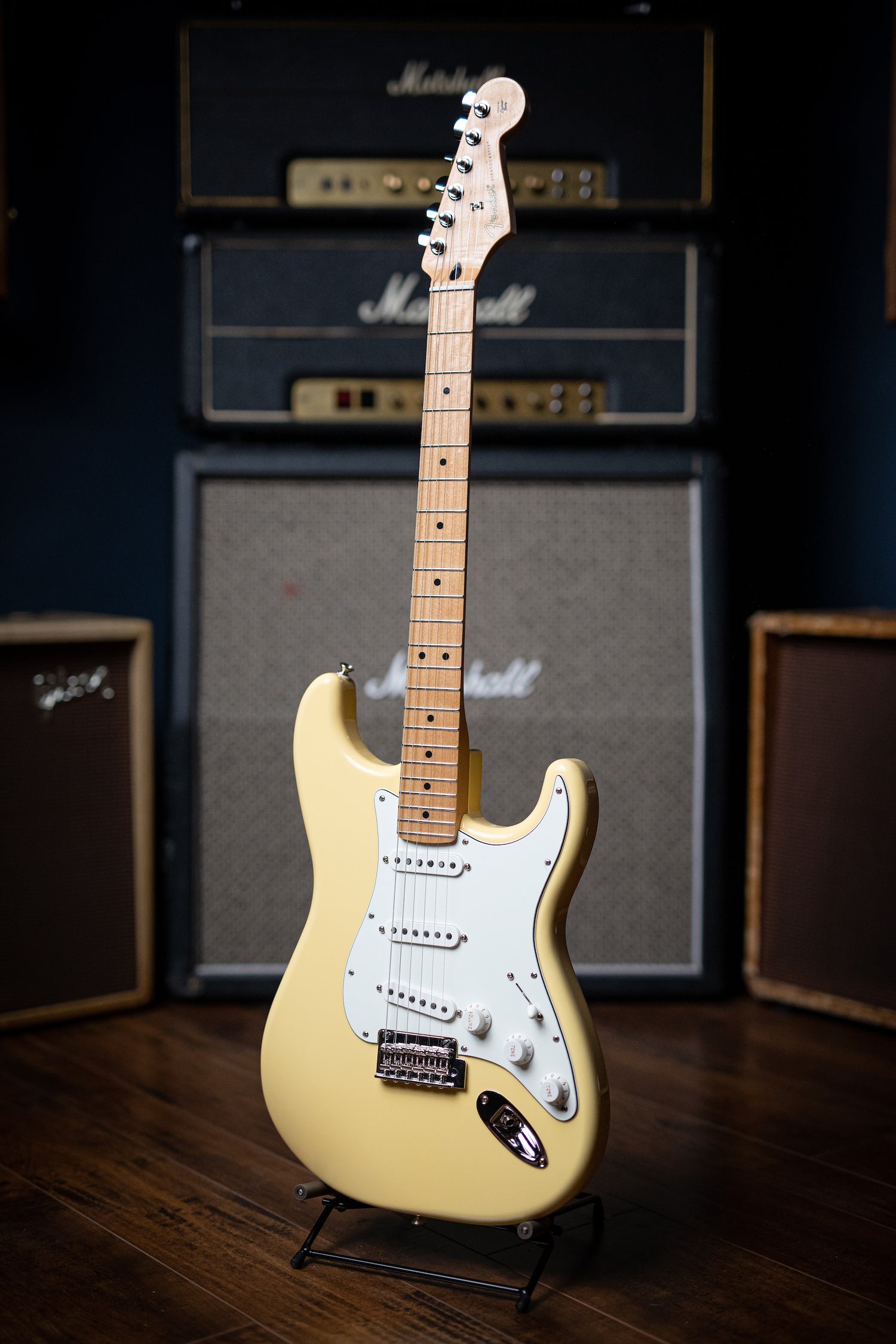 Buttercream fender deals stratocaster