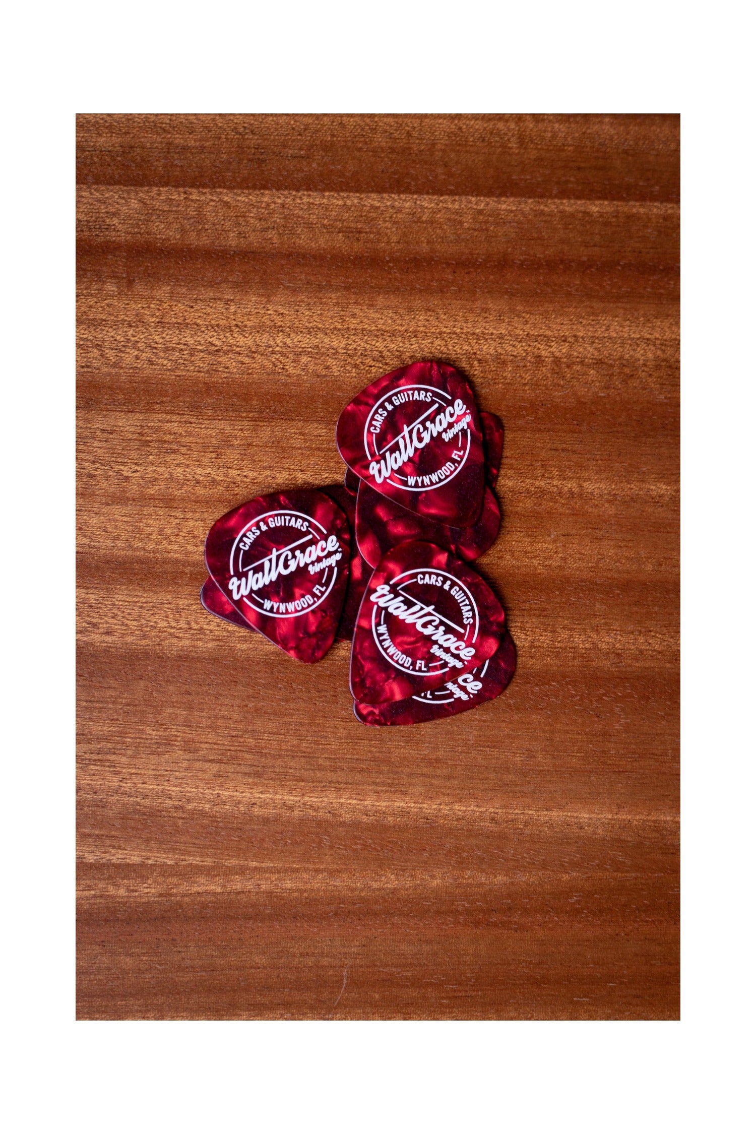 Walt Grace Vintage Celluloid Pick Pack .71mm - Red Pearloid