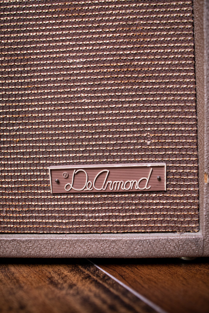 1960 DeArmond R-15T Combo Amp - Brown - Walt Grace Vintage