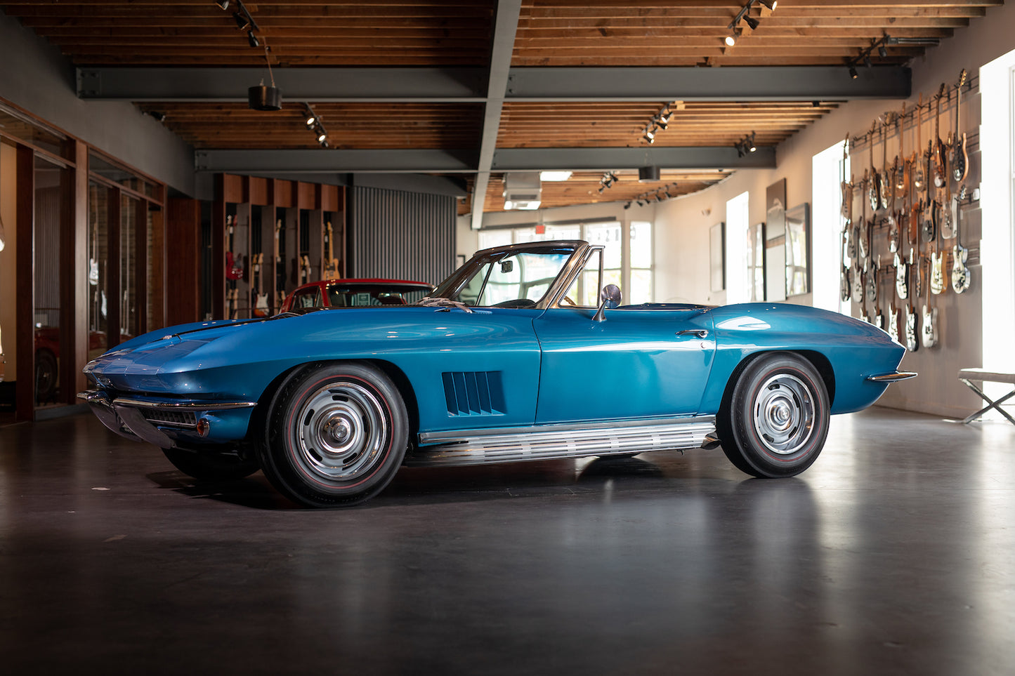 1967 Chevrolet Corvette Stingray Convertible 427/390 HP - Walt Grace Vintage